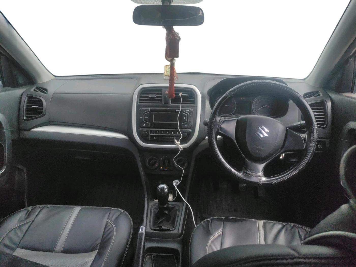 2021 Maruti Vitara Brezza LXI, Petrol, Manual, 83,000 km, interior