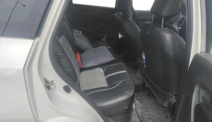 2021 Maruti Vitara Brezza LXI, Petrol, Manual, 83,000 km, interior