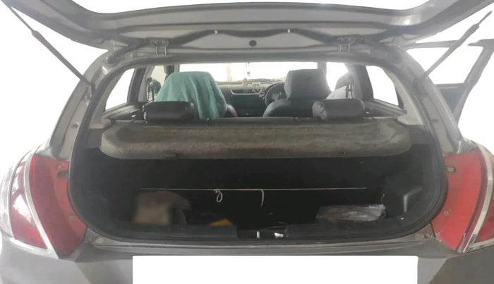 2014 Maruti Swift VXI, Petrol, Manual, 93,361 km, exterior