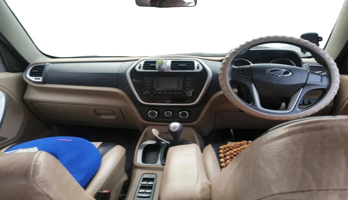 2017 Mahindra TUV300 T8, Diesel, Manual, 61,819 km, interior