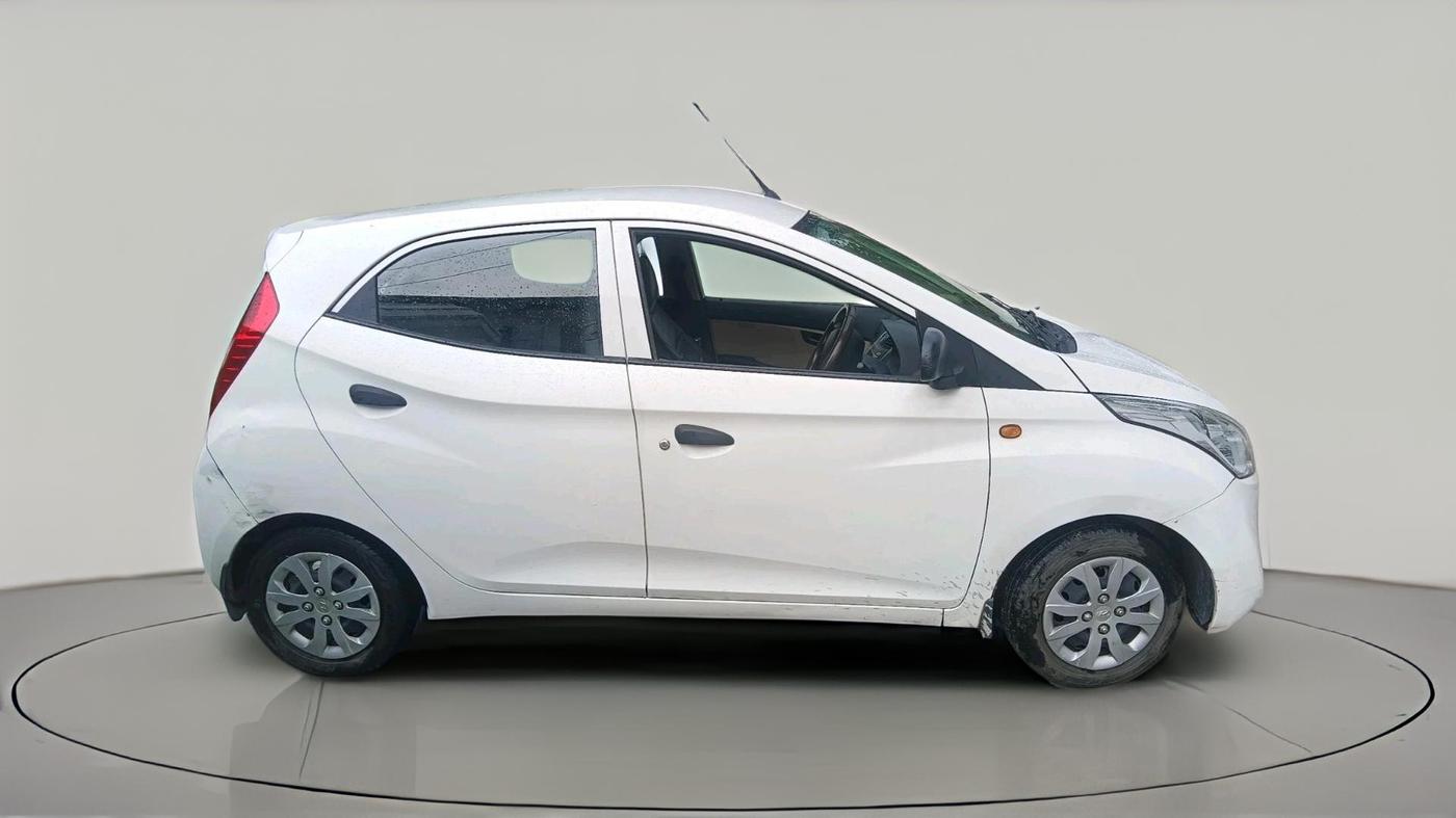 2016 Hyundai Eon MAGNA +, Petrol, Manual, 63,659 km, exterior