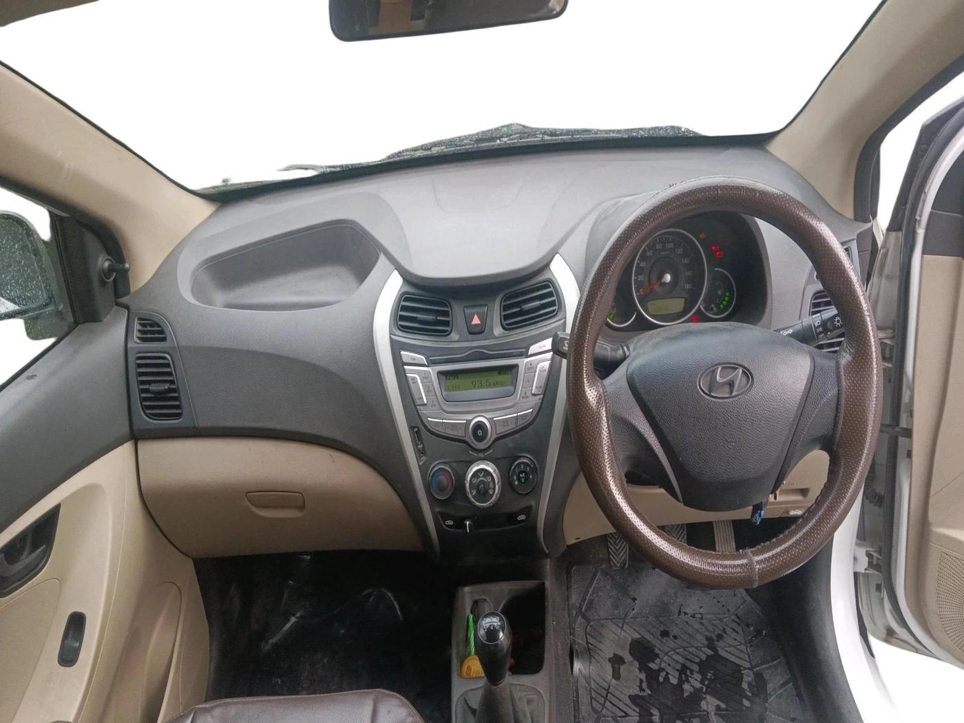 2016 Hyundai Eon MAGNA +, Petrol, Manual, 63,659 km, interior