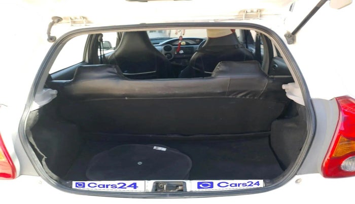 2012 Toyota Etios Liva G, Petrol, Manual, 84,373 km, exterior
