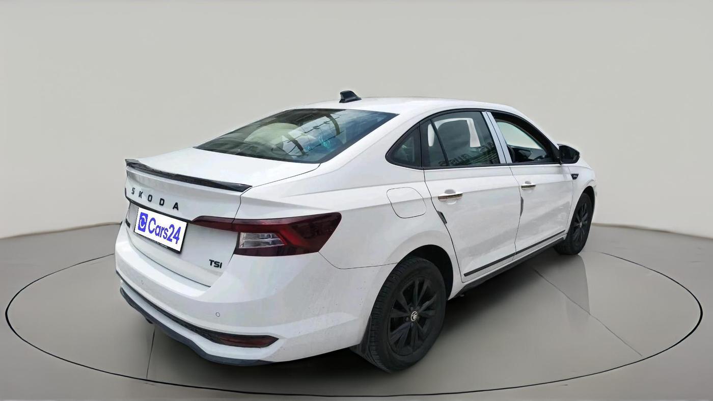 2026 Skoda SLAVIA Sportline 1.0L TSI AT, Petrol, Automatic, 3,587 km, exterior