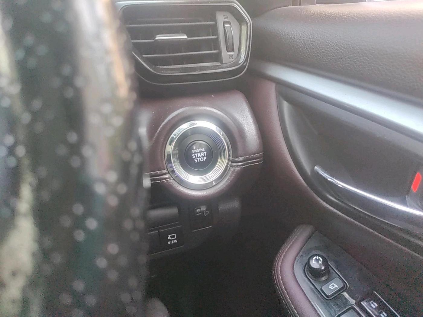 2022 Maruti Grand Vitara ALPHA SMART HYBRID, Petrol, Manual, 33,814 km, interior