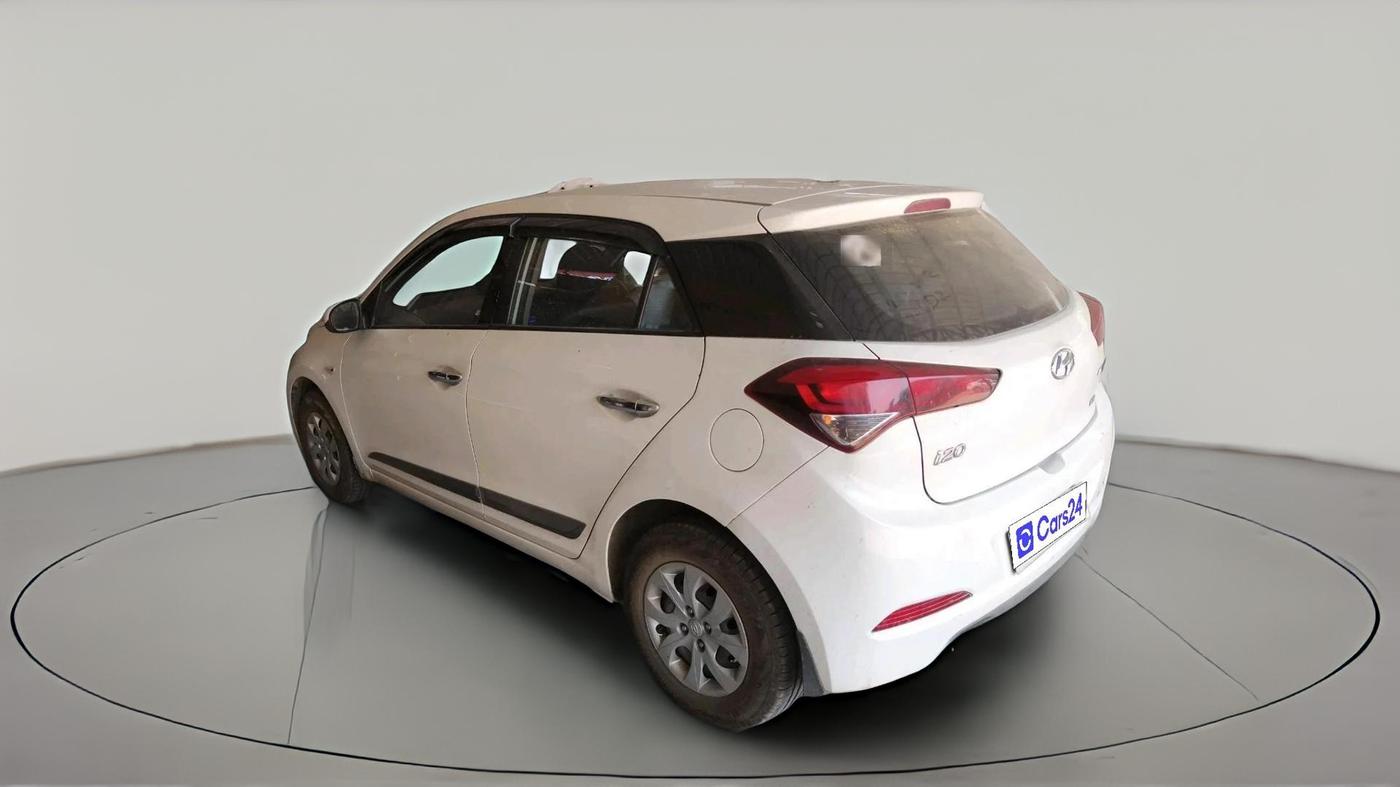 2015 Hyundai Elite i20 MAGNA 1.4 CRDI, Diesel, Manual, 2,41,178 km, exterior