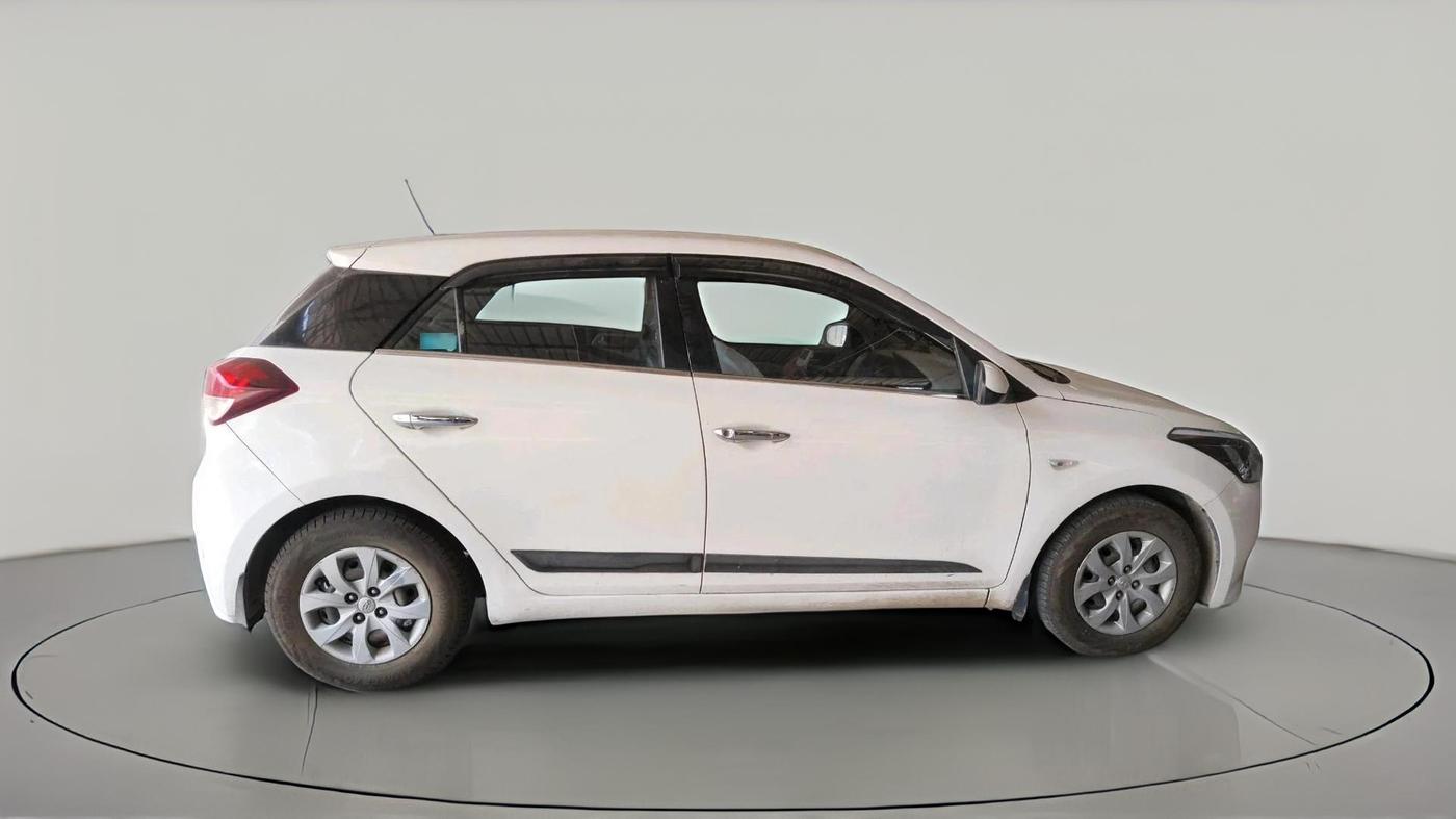 2015 Hyundai Elite i20 MAGNA 1.4 CRDI, Diesel, Manual, 2,41,178 km, exterior