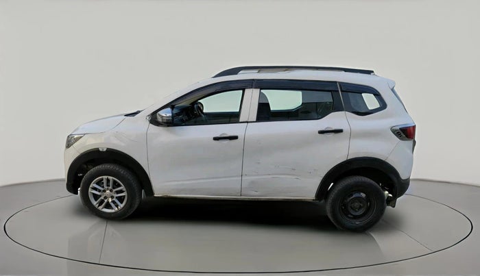 2022 Renault TRIBER RXL MT, Petrol, Manual, 3,62,562 km, exterior