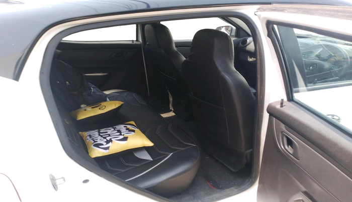 2023 Renault Kwid RXT 1.0, Petrol, Manual, 14,152 km, interior