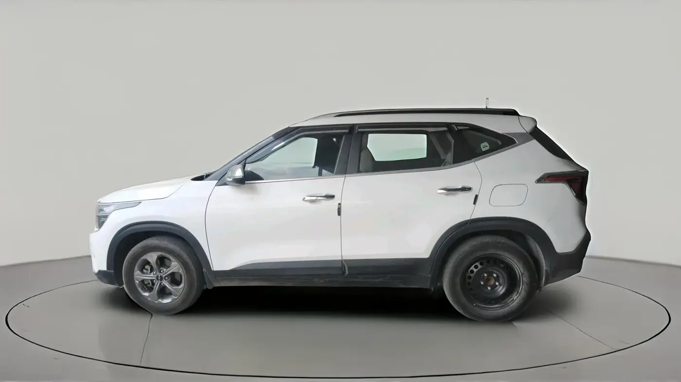 2024 KIA SELTOS  HTK PLUS 1.5 PETROL MT, Petrol, Manual, 27,314 km, exterior