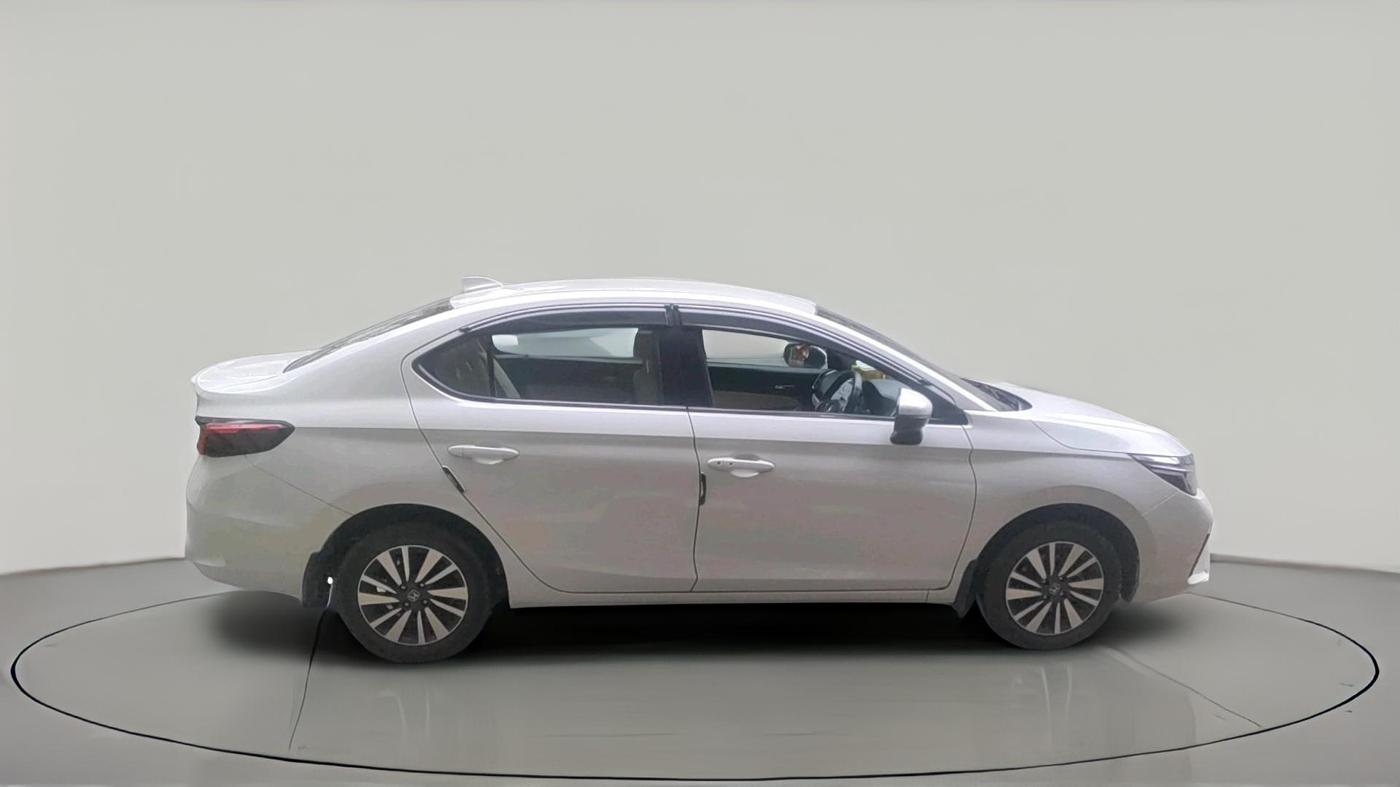 2025 Honda City 1.5L I-VTEC V, Petrol, Manual, 10,969 km, exterior