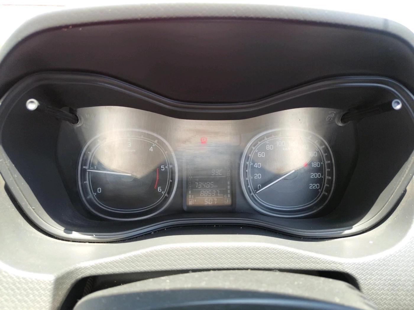 2016 Maruti Vitara Brezza ZDI PLUS, Diesel, Manual, 88,537 km, interior