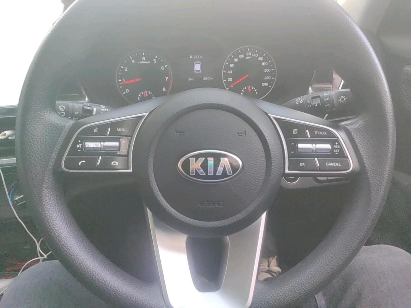 2021 KIA SELTOS HTK PLUS 1.5, Petrol, Manual, 18,203 km, interior