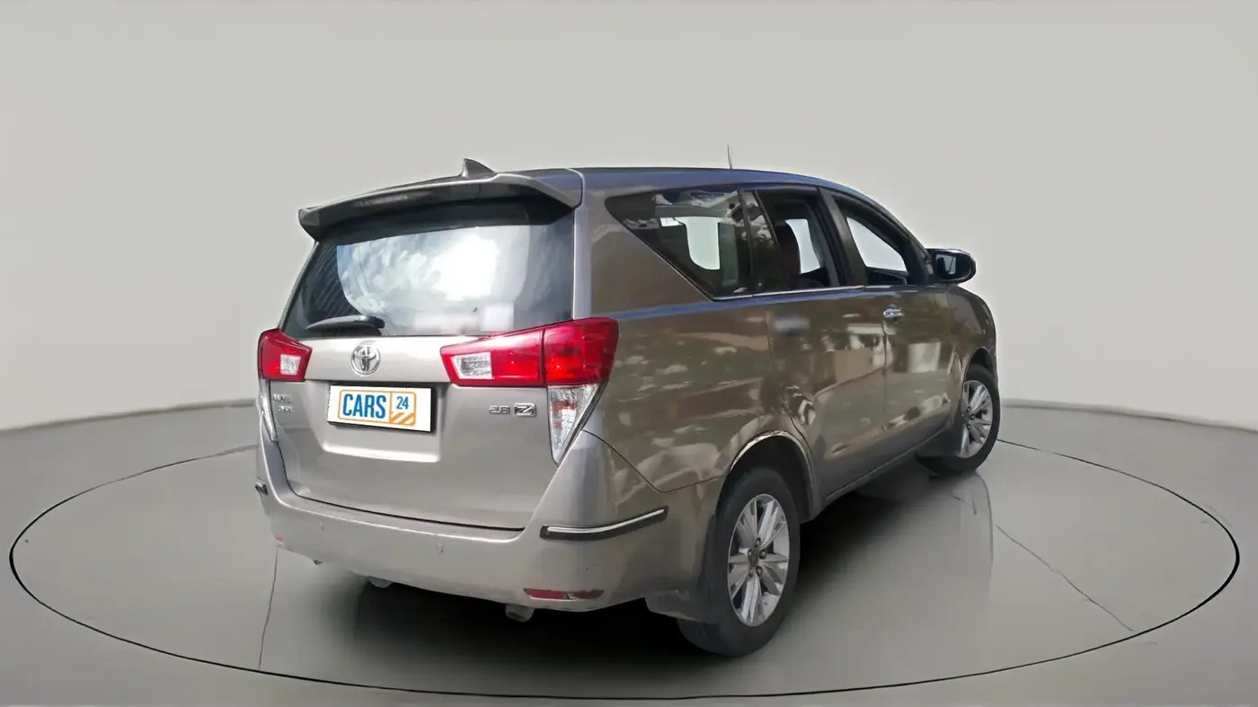 2016 Toyota Innova Crysta 2.8 ZX AT 7 STR, Diesel, Automatic, 86,290 km, exterior