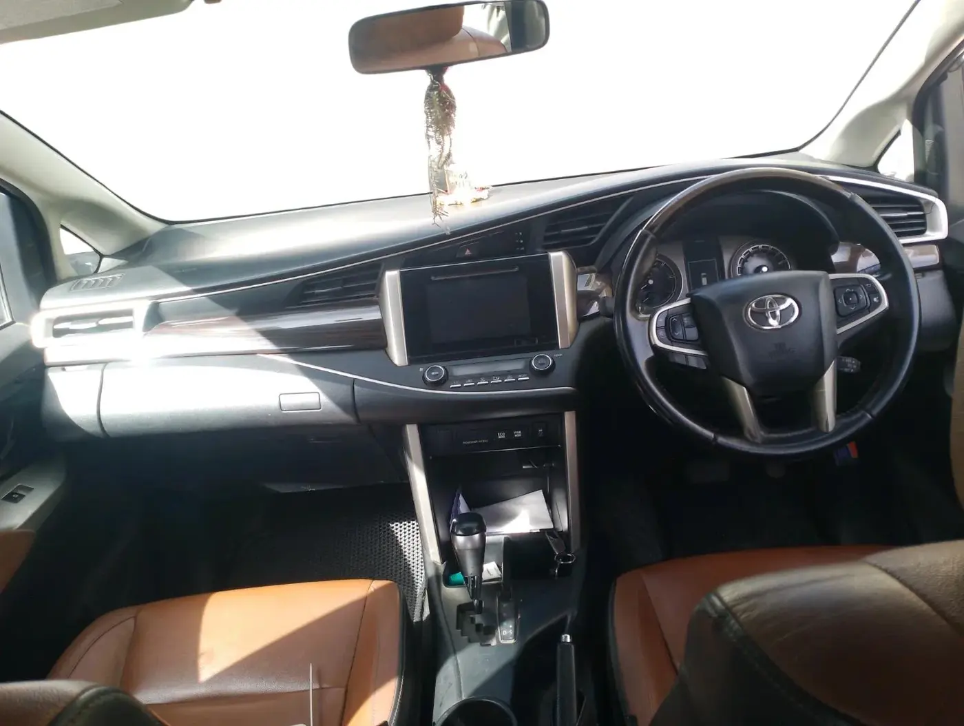 2016 Toyota Innova Crysta 2.8 ZX AT 7 STR, Diesel, Automatic, 86,290 km, interior