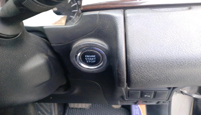 2016 Toyota Innova Crysta 2.8 ZX AT 7 STR, Diesel, Automatic, 86,290 km, interior