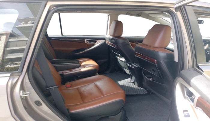 2016 Toyota Innova Crysta 2.8 ZX AT 7 STR, Diesel, Automatic, 86,290 km, interior