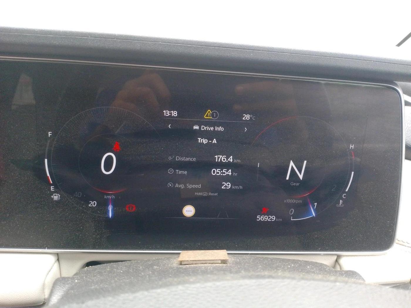 2022 Mahindra XUV700 AX 7 P MT 7 STR, Petrol, Manual, 56,929 km, interior