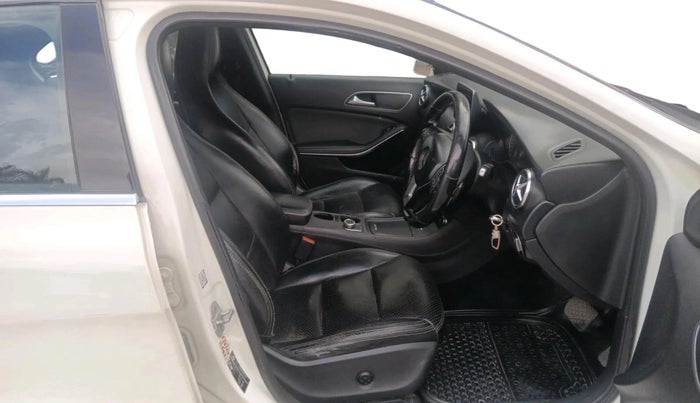 2014 Mercedes Benz A Class A180 CDI STYLE, Diesel, Automatic, 1,72,125 km, interior