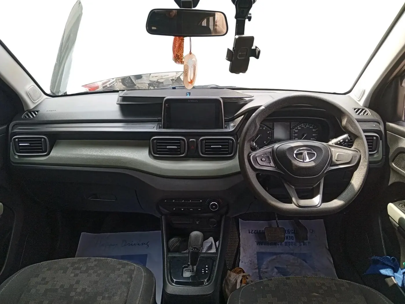 2023 Tata PUNCH ADVENTURE AMT, Petrol, Automatic, 23,289 km, interior