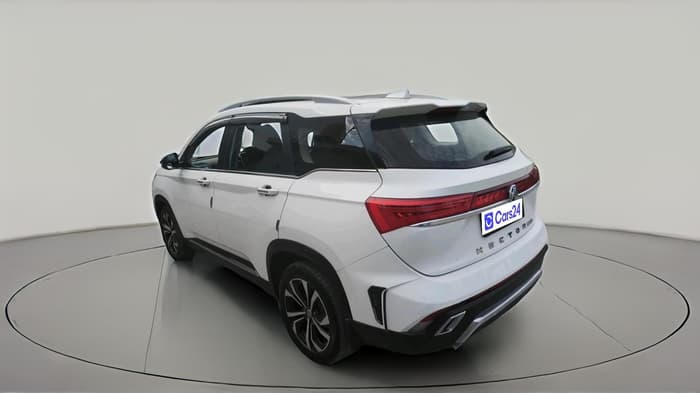 2024 MG HECTOR PLUS Smart Pro 2.0 Turo  Diesel 7 Str, Diesel, Automatic, 59,939 km, exterior