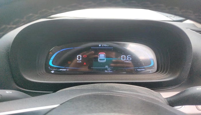 2024 Hyundai VENUE SX 1.2 PETROL, Petrol, Manual, 9,615 km, interior