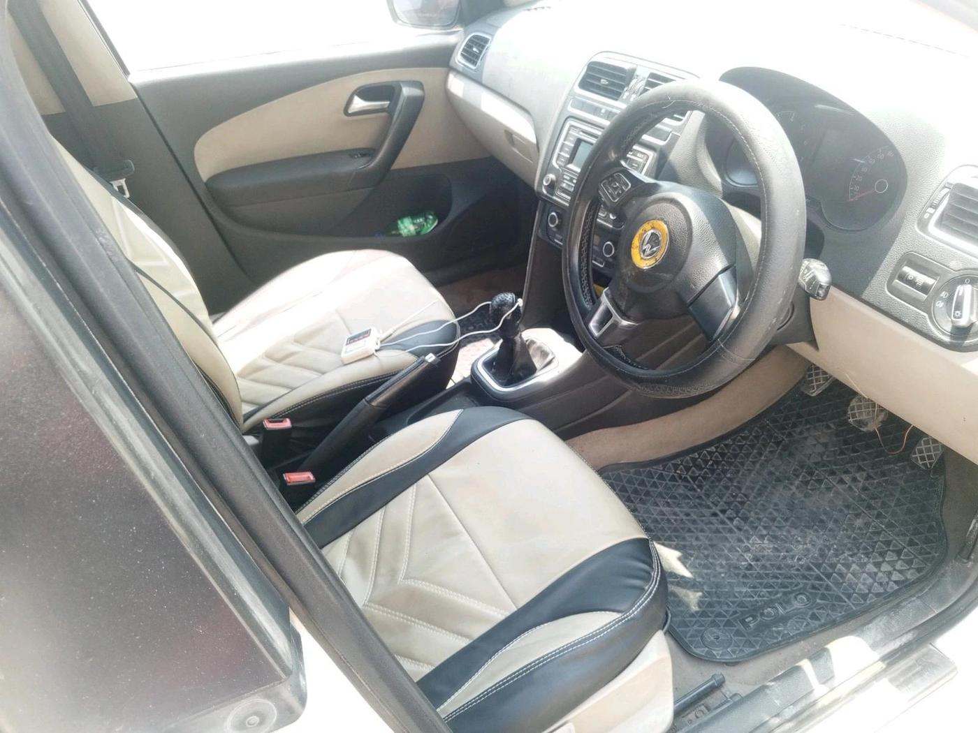 2013 Volkswagen Polo COMFORTLINE 1.2L PETROL, Petrol, Manual, 86,155 km, interior