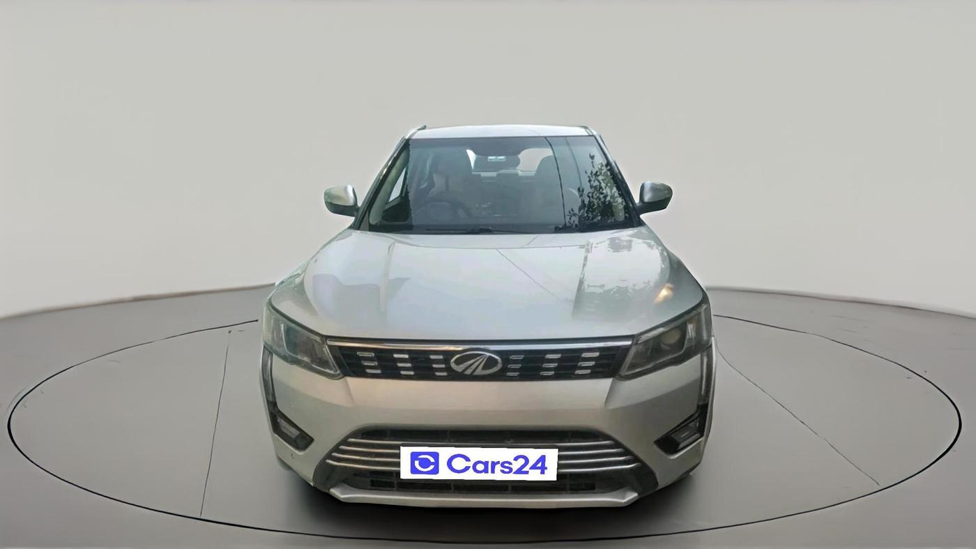 2021 Mahindra XUV300 W8 (O) 1.2 PETROL, Petrol, Manual, 92,641 km, exterior