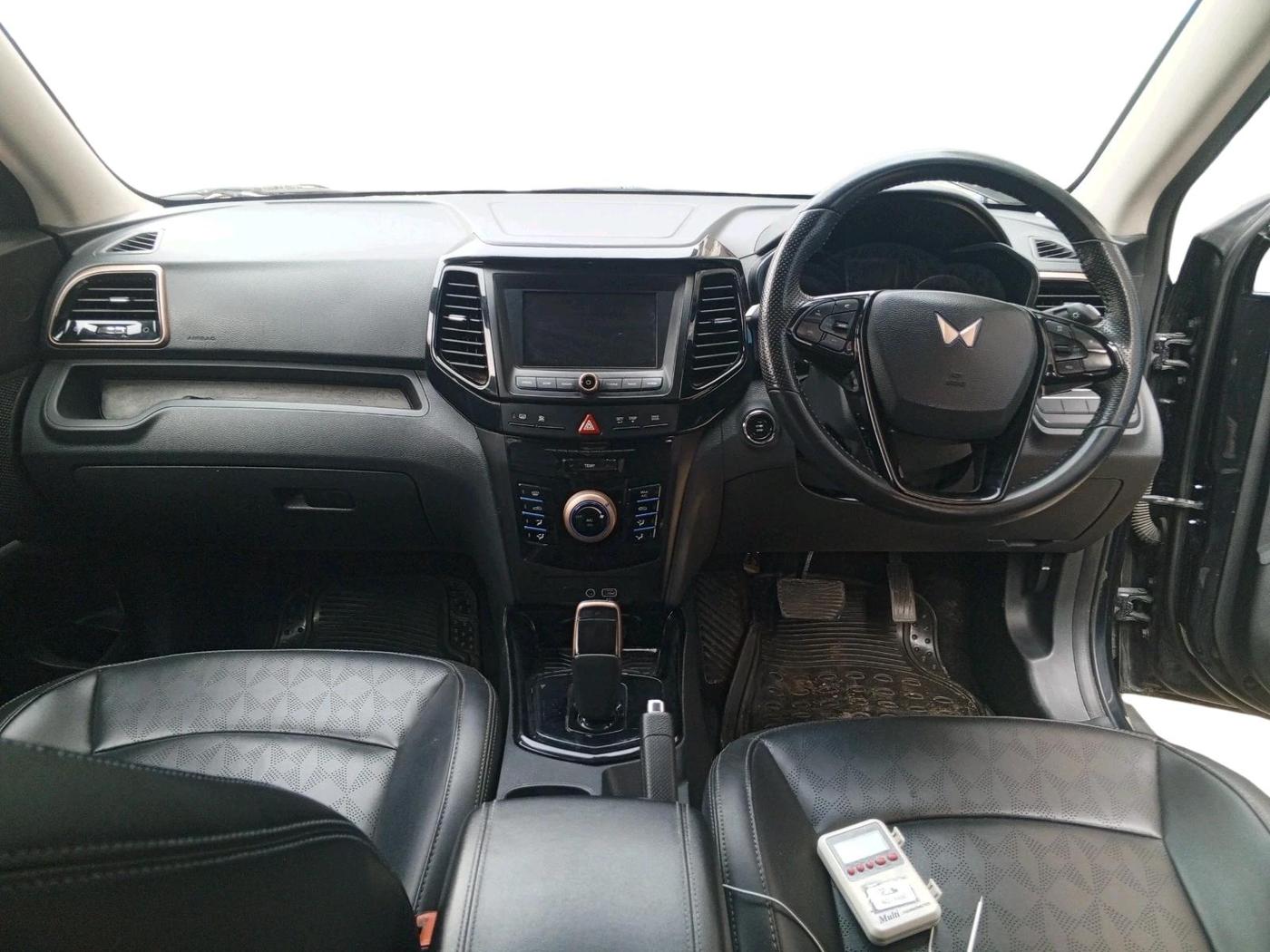 2023 Mahindra XUV400 EL 7.2 KW, Electric, Automatic, 69,867 km, interior