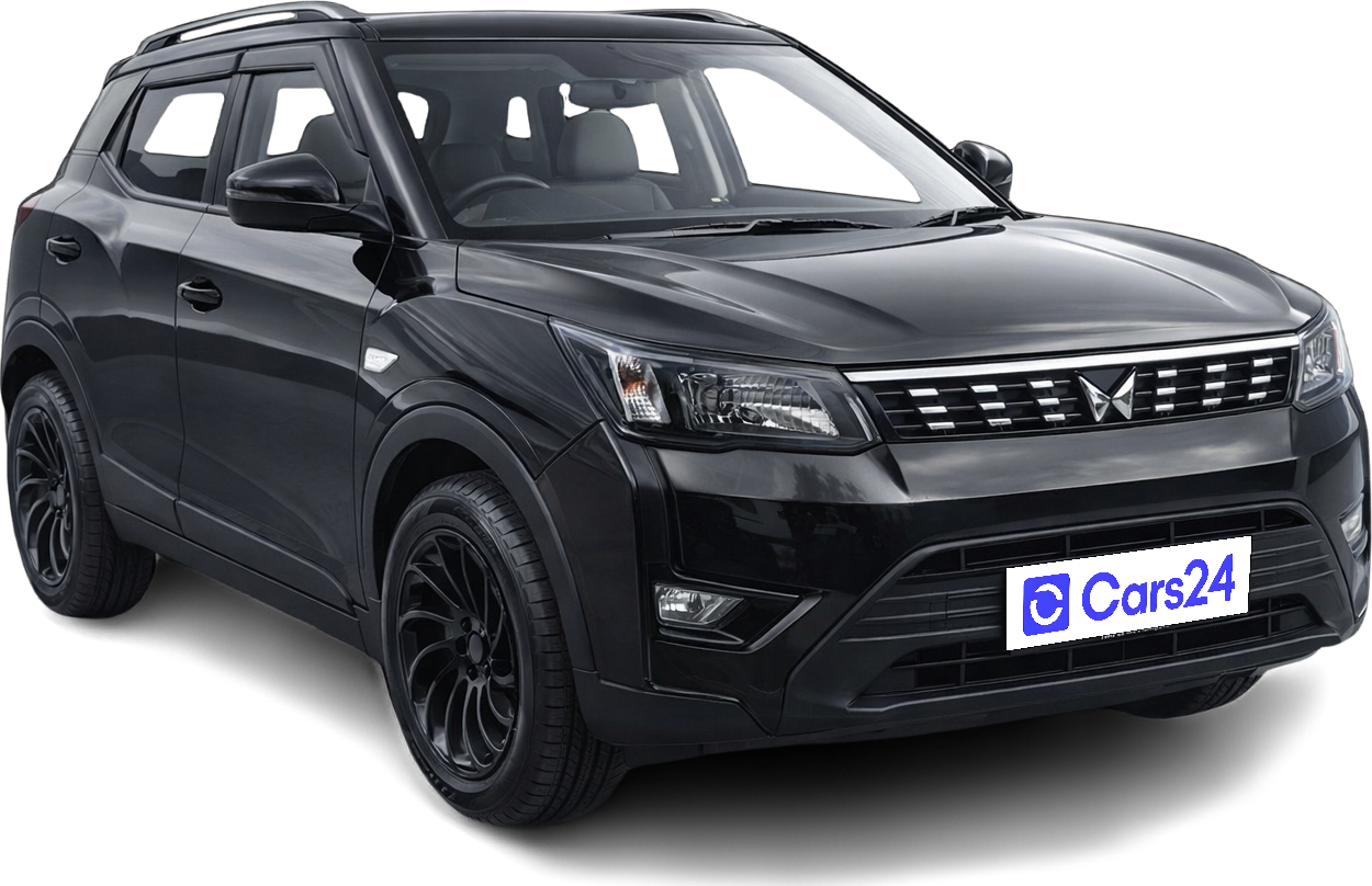 2023 Mahindra XUV300 - SUV - Petrol - Manual - ₹7.39 lakh