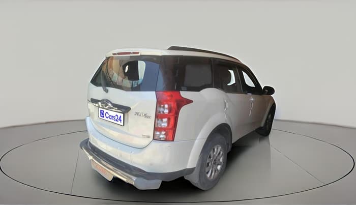 2016 Mahindra XUV500 W10, Diesel, Manual, 50,714 km, exterior