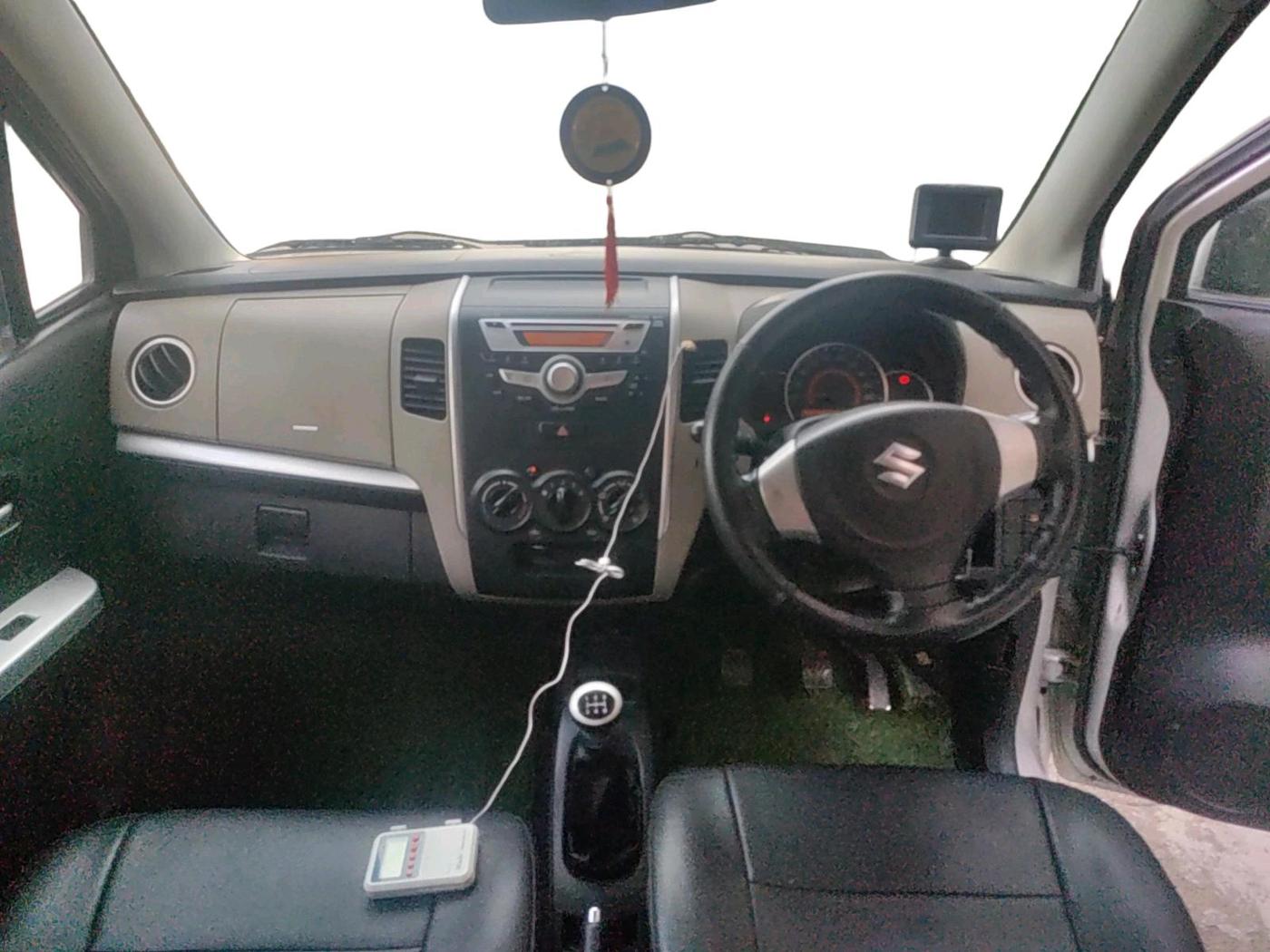 2016 Maruti Wagon R 1.0 VXI, Petrol, Manual, 32,739 km, interior