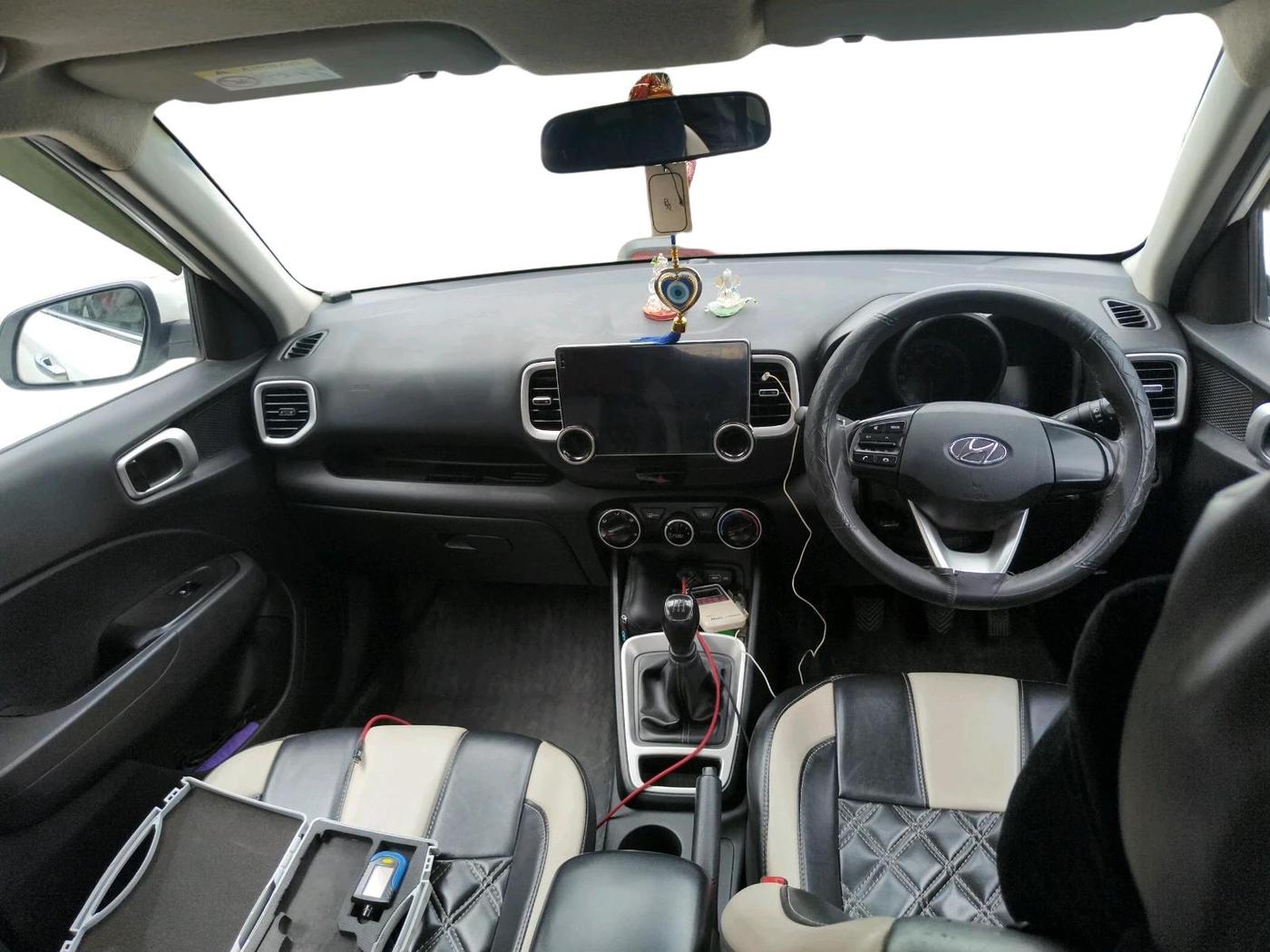 2021 Hyundai VENUE S 1.2, Petrol, Manual, 41,136 km, interior