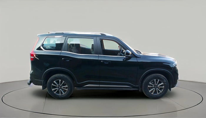 2025 Mahindra SCORPIO-N Z8 Select Petrol MT, Petrol, Manual, 3,886 km, exterior