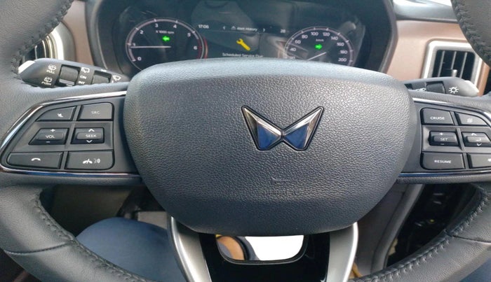 2025 Mahindra SCORPIO-N Z8 Select Petrol MT, Petrol, Manual, 3,886 km, interior