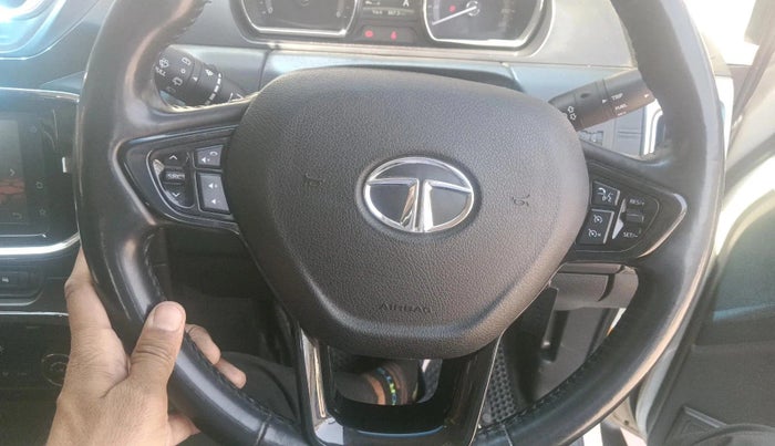 2019 Tata Hexa XTA 4X2 6 STR, Diesel, Automatic, 43,167 km, interior