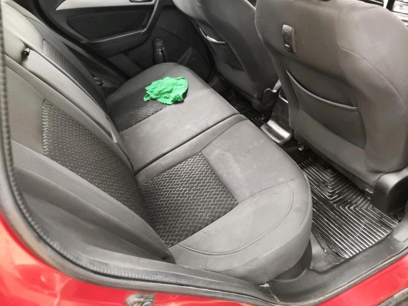 2016 Maruti Vitara Brezza ZDI, Diesel, Manual, 1,19,883 km, interior