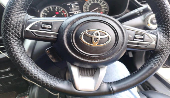 2024 Toyota URBAN CRUISER HYRYDER S NEO DRIVE, Petrol, Manual, 40,000 km, interior