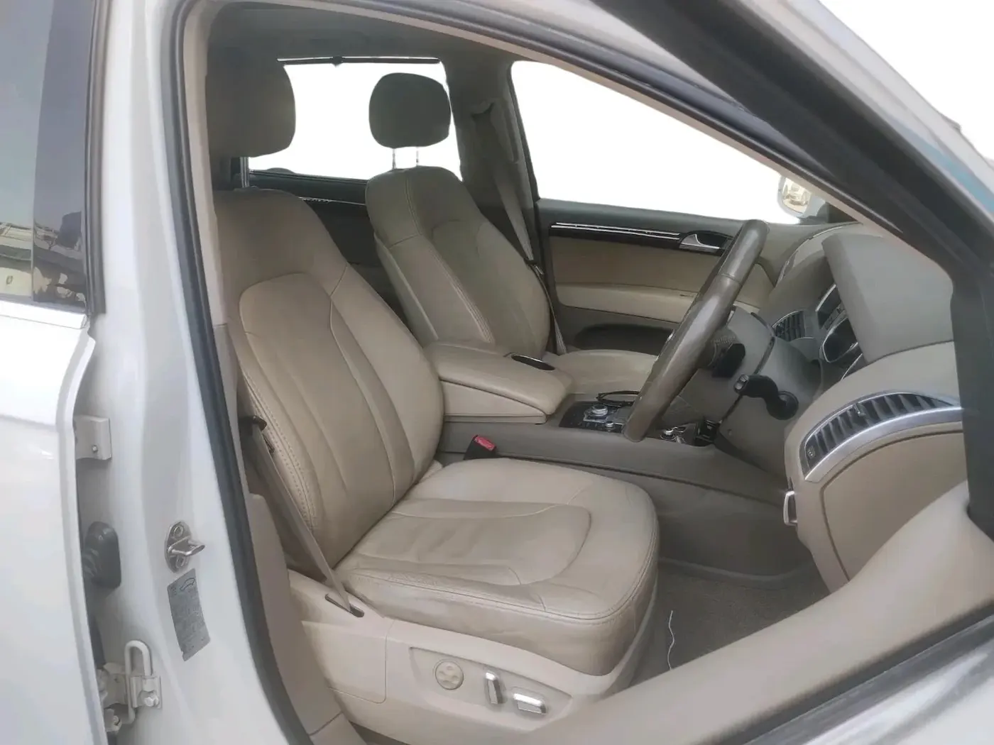 2012 Audi Q7 3.0 TDI QUATTRO, Diesel, Automatic, 1,21,712 km, interior