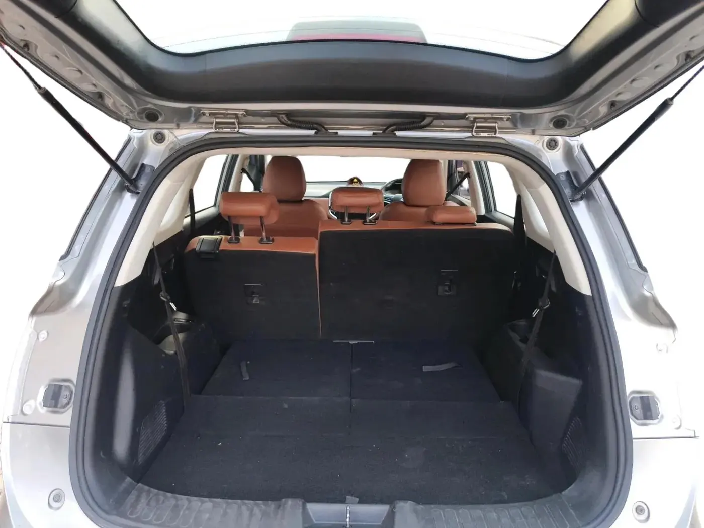 2021 MG HECTOR PLUS SELECT 2.0 DIESEL TURBO MT 7-STR, Diesel, Manual, 1,56,311 km, exterior