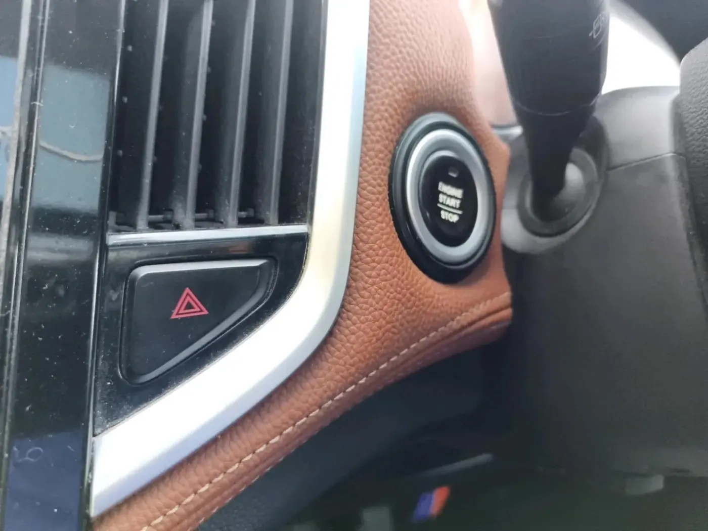 2021 MG HECTOR PLUS SELECT 2.0 DIESEL TURBO MT 7-STR, Diesel, Manual, 1,56,311 km, interior