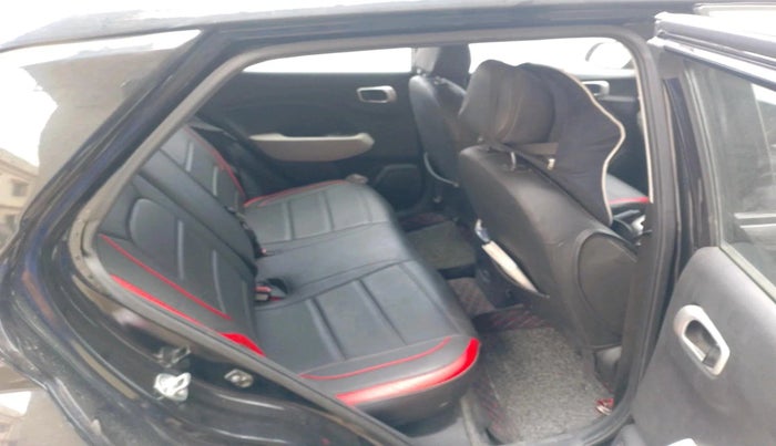 2023 Hyundai VENUE S(O) 1.2, Petrol, Manual, 36,684 km, interior