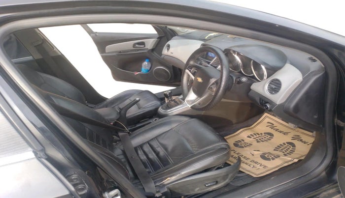 2013 Chevrolet Cruze LTZ, Diesel, Manual, 49,401 km, interior