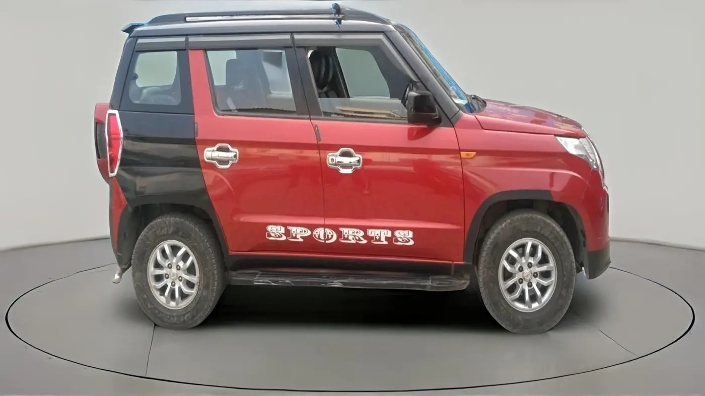 2018 Mahindra TUV300 T8, Diesel, Manual, 80,478 km, exterior