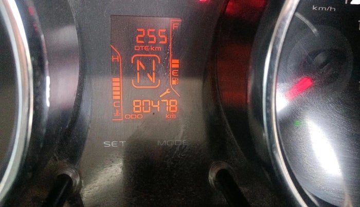 2018 Mahindra TUV300 T8, Diesel, Manual, 80,478 km, interior