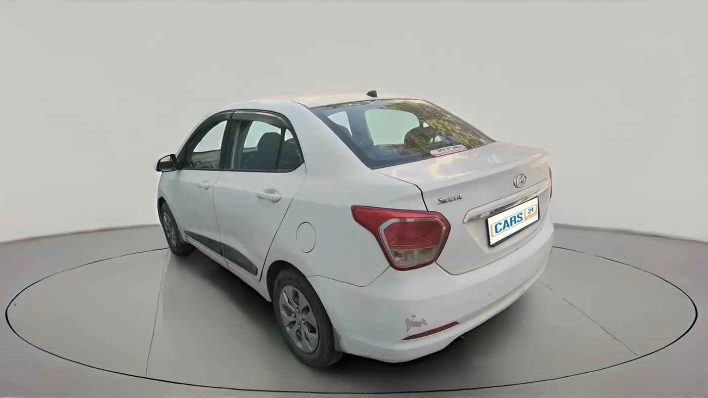 2016 Hyundai Xcent S 1.2, Petrol, Manual, 1,17,988 km, exterior