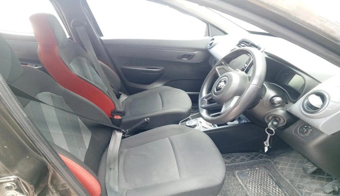 2021 Renault Kwid RXT 1.0 AMT (O), Petrol, Automatic, 70,974 km, interior