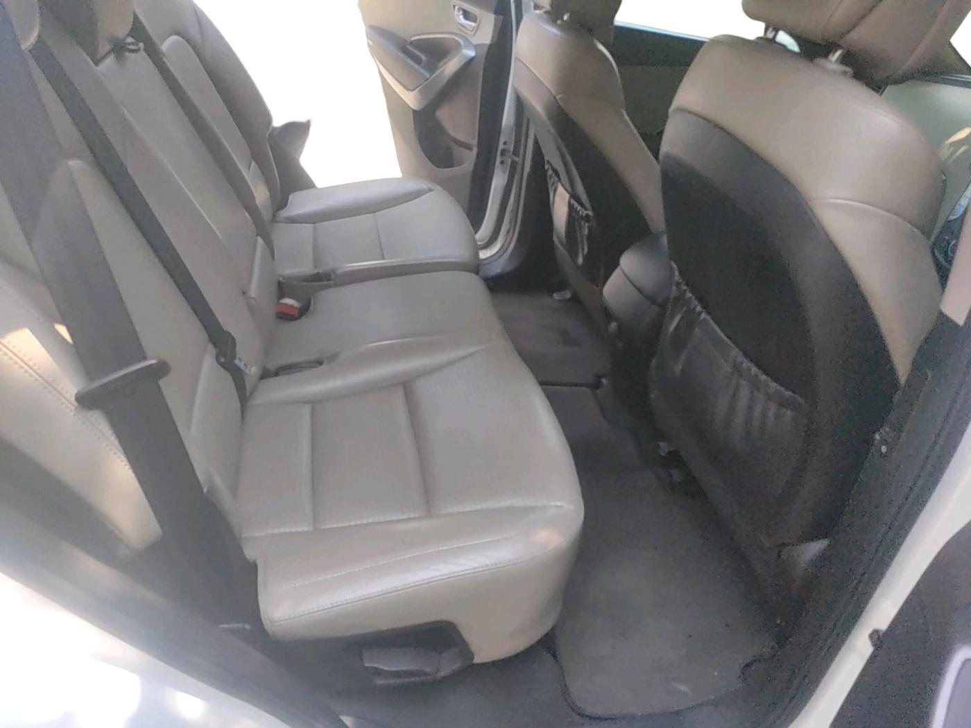 2015 Hyundai Santa Fe 2 WD AT, Diesel, Automatic, 1,68,000 km, interior