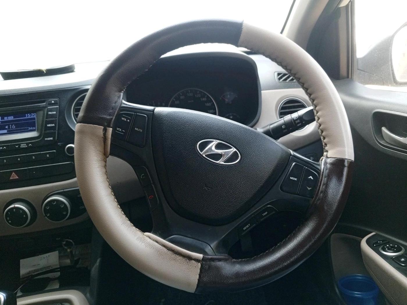 2014 Hyundai Grand i10 ASTA 1.2 KAPPA VTVT, Petrol, Manual, 1,22,039 km, interior