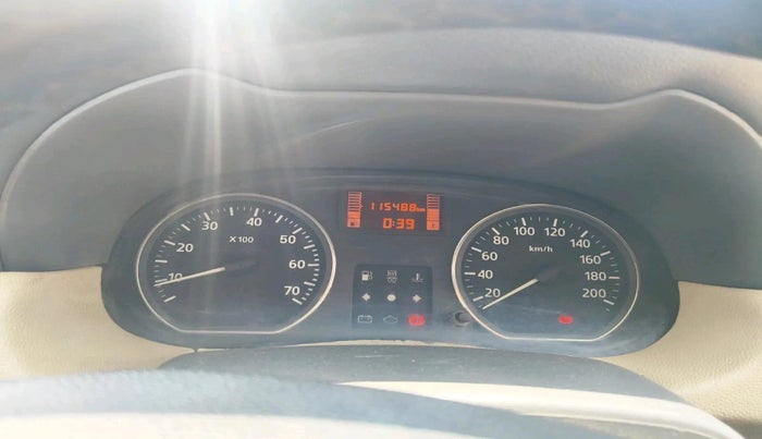 2014 Nissan Terrano XV D THP 110 PS, Diesel, Manual, 1,15,488 km, interior